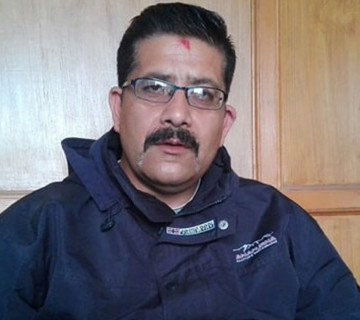 गगन थापालाई जितजंग बस्नेतको प्रश्न- विधानले नचिन्ने युथ कांग्रेस भनेको के हो ?